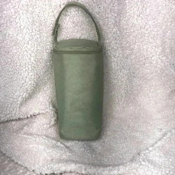 Bellotte Green Insulated Baby Bottle Bag​​ - Picture 1 of 4